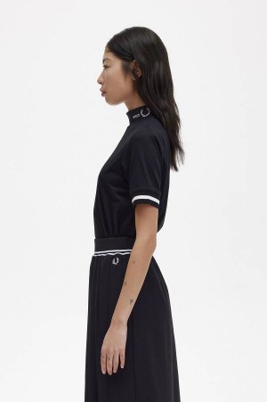 Fred Perry Branded High Neck T-Shirt Black | FP70560