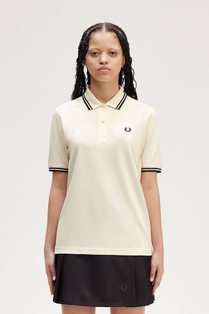 Fred Perry G3600 Ecru/Metallic Black/Metallic Black | FP70512