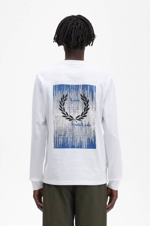 Fred Perry Graphic Soundwave Long Sleeve T-Shirt White | FP70187