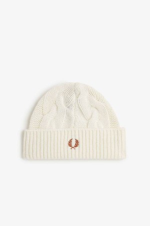 Fred Perry Lambswool Cable Beanie Ecru | FP70389