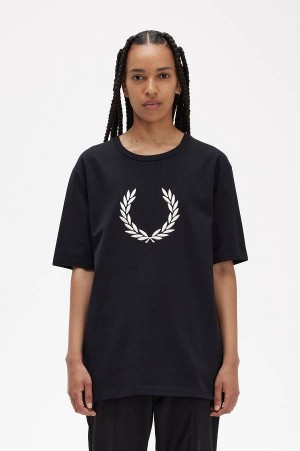 Fred Perry Laurel Wreath T-Shirt Black | FP70564