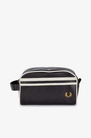 Fred Perry Laurel Wreath Wash Bag Black | FP70290