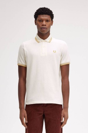 Fred Perry M12 Ecru/Honeycomb/Honeycomb | FP70019