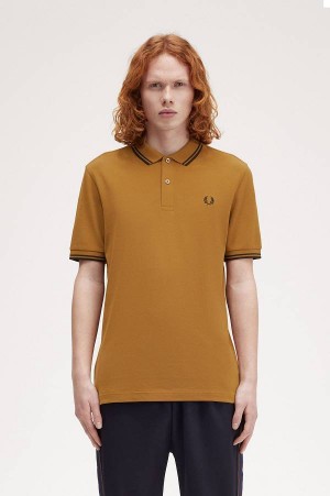 Fred Perry M3600 Dark Caramel/Black/Black | FP70015
