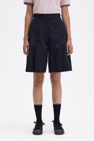 Fred Perry Pleated Short Black | FP70602