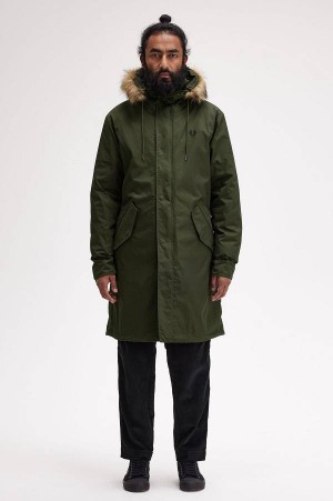 Fred Perry Zip-In Liner Parka Hunting Green | FP69853