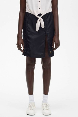 Fred Perry Zip Detail Skirt Black | FP70597